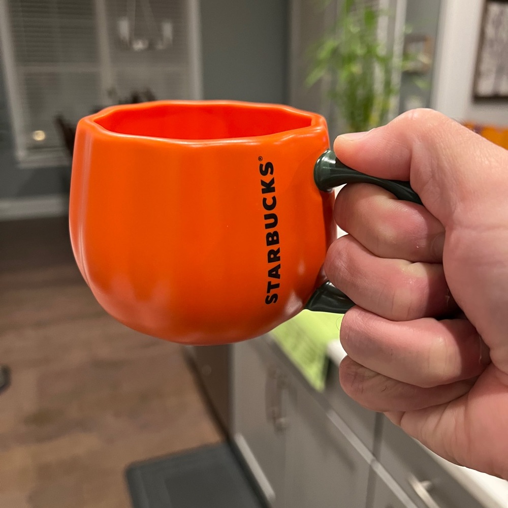 London Exclusive Starbucks mug
